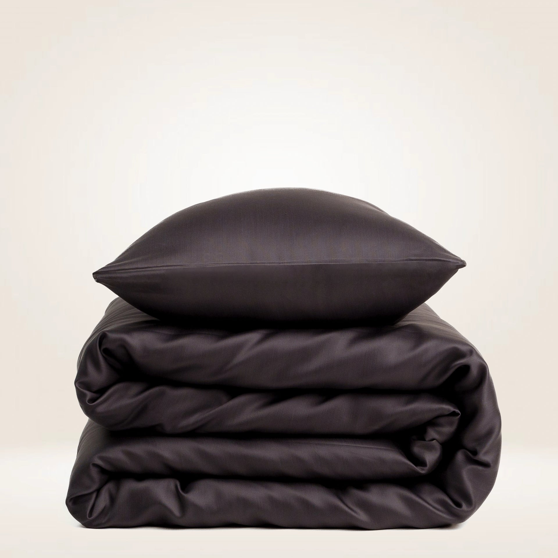 Signature Sleep Set in Volcanic Ash